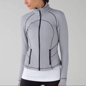 LULULEMON Hustle in your bustle jacket